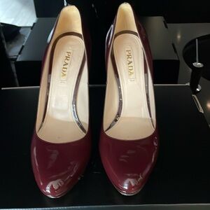 Prada patent leather pump